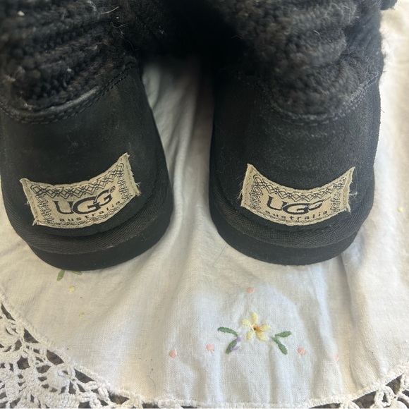 Black knit Uggs - Picture 4 of 4
